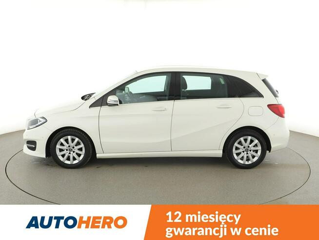 Mercedes B 180 navi klima grzane fotele czujniki parkowania