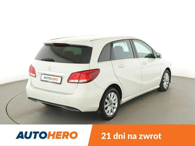 Mercedes B 180 navi klima grzane fotele czujniki parkowania