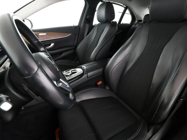 Mercedes E 300 FV23 E300de Automat Avantgarde Navi Tempomat Grzane Fotele Multibeam