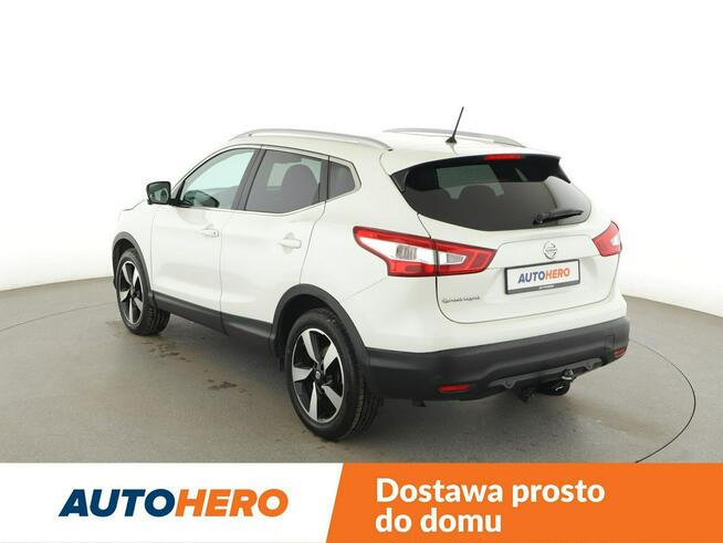 Nissan Qashqai Connect Edition panorama navi hak kamera360