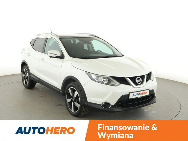 Nissan Qashqai Connect Edition panorama navi hak kamera360