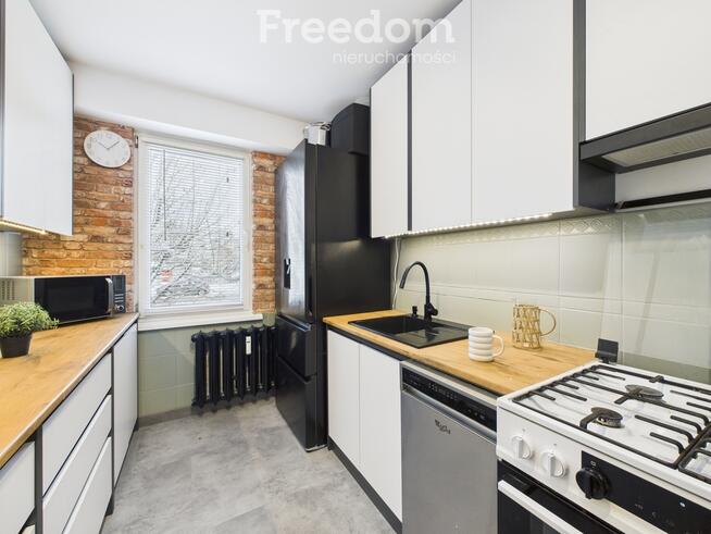 Mieszkanie–4 pokoje,72,5 m²,loggia,parter,Pieczewo