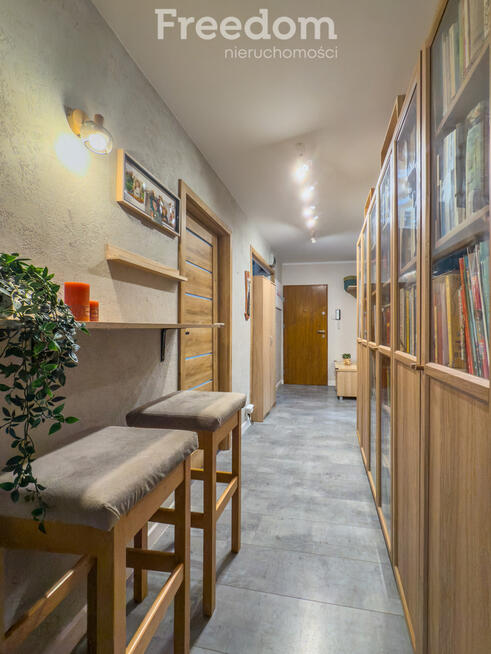 Mieszkanie–4 pokoje,72,5 m²,loggia,parter,Pieczewo