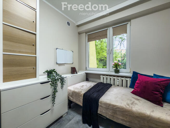 Mieszkanie–4 pokoje,72,5 m²,loggia,parter,Pieczewo