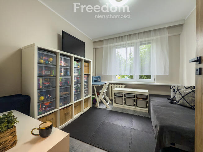 Mieszkanie–4 pokoje,72,5 m²,loggia,parter,Pieczewo