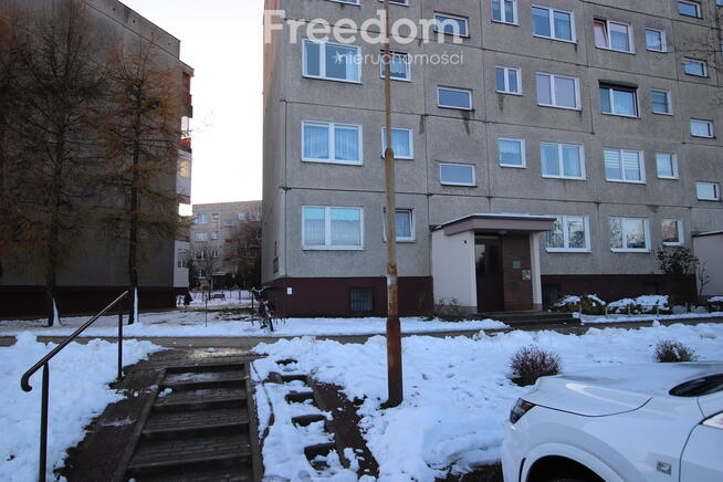 Komfortowe 3 pokoje z dużym balkonem.