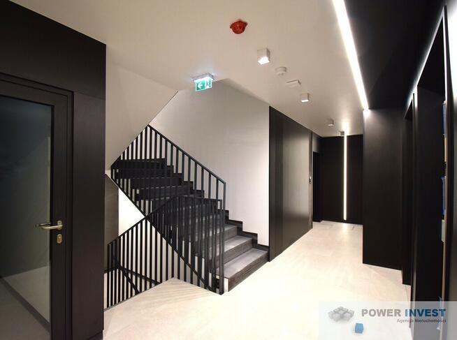 Jasny, słoneczny apartament z tarasem na dachu,