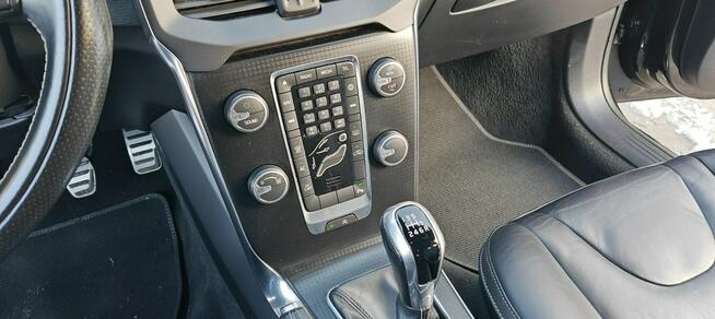 Volvo V40 2.0 D2 Lift R-Desing Full Led Navi Skóra Full Opcja