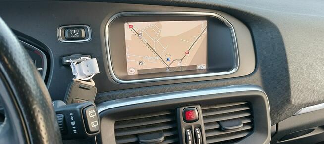 Volvo V40 2.0 D2 Lift R-Desing Full Led Navi Skóra Full Opcja