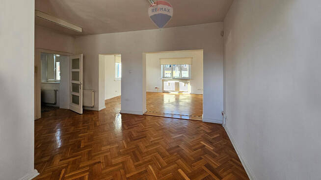 Dom na biura, kancelarie