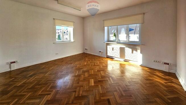 Dom na biura, kancelarie