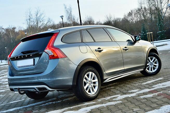 Volvo V60 Cross Country 2,0D3 150Km Ledy Navi Klimatronik Parktronik Digital City Super Stan