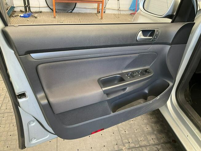 Volkswagen Golf CLIMAtic, drugie koła, niezawodna benzyna, isofix, zadbany, okazja