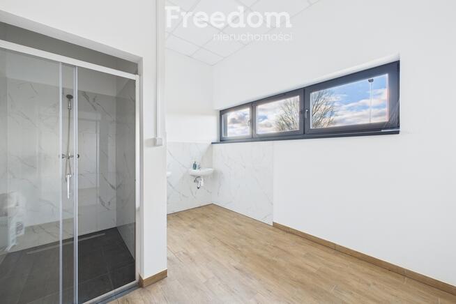 Nowoczesna hala produkcyjno - magazynowa.