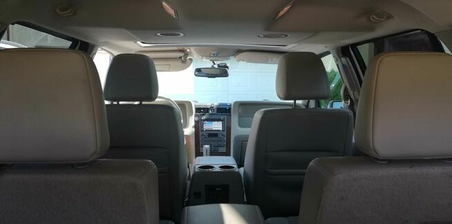 Luksusowy Lincoln Navigator,5,4l ,4x4, 7osób, 2014r.
