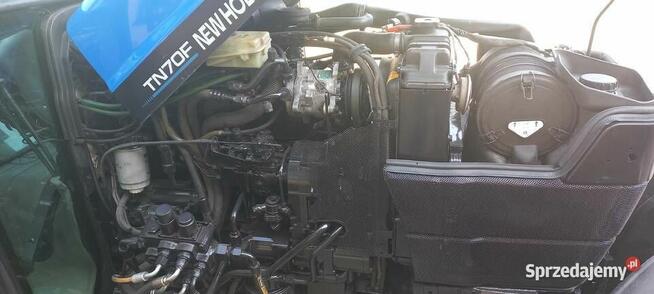New Holland TN75 ,2002 r ,TUZ VOM do zamiatania odśnieżania