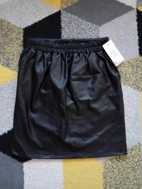 Czarna Nowa spódnica