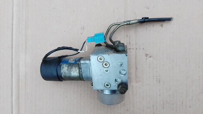 Hydrauliczna pompa klapy bagażnika BMW E39 kombi