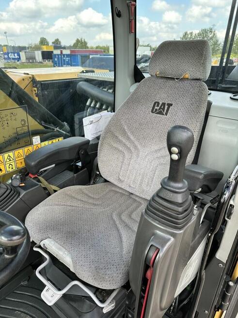 Koparka kołowa marki Caterpillar M318F