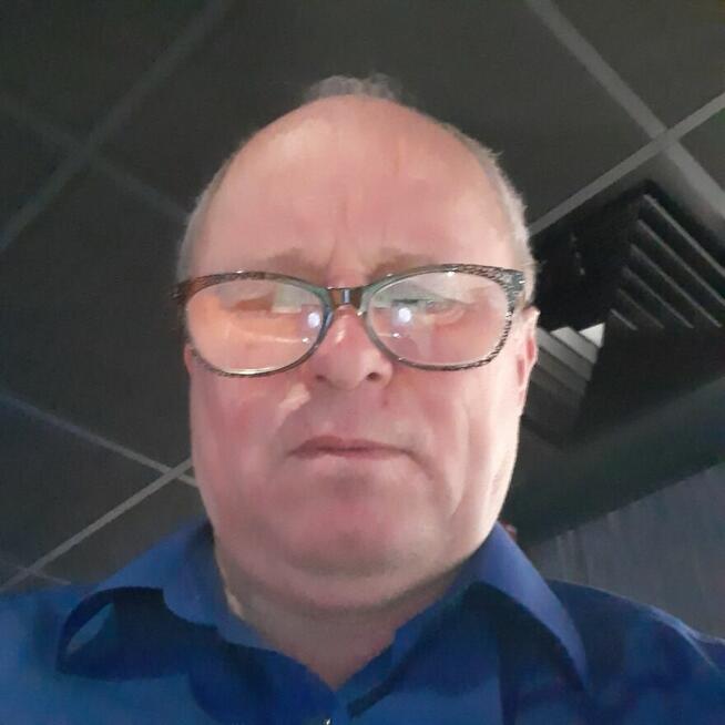 PAN 58LAT POMOZE W DROBNYCH NAPRAWACH GNIAZDKO, KRAN, PRZEPCHA