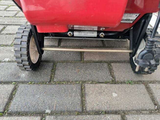 Odśnieżarka z rozruchem 240V