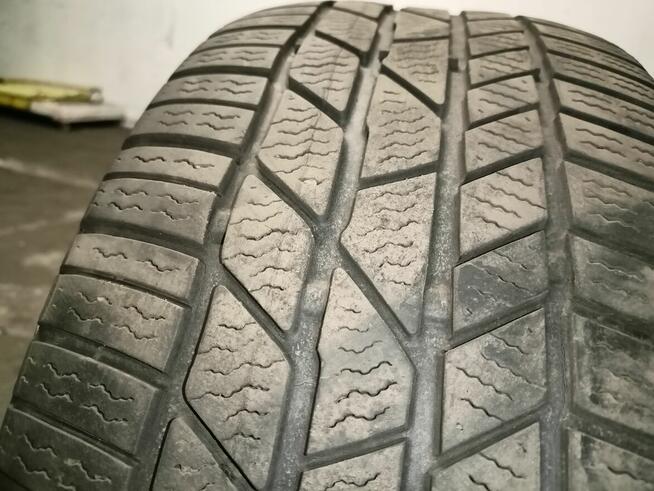 Opony zimowe 225-45R17 dobry stan