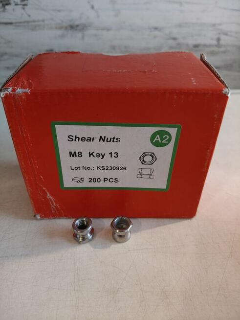 Asortyment Ogrodzeniowy Obejmy ceowniki śrubki zamki itd