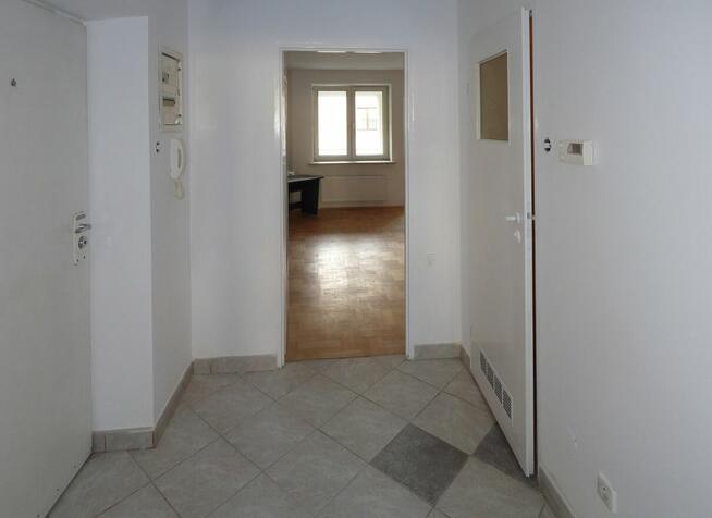 Ciche 2 pokoje z balkonem idealne dla pary lub pracującej