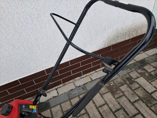 Odśnieżarka z rozruchem 240V