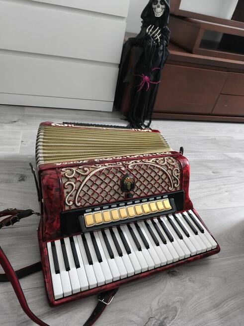 Sprzedam akordeon HORH 120 basów