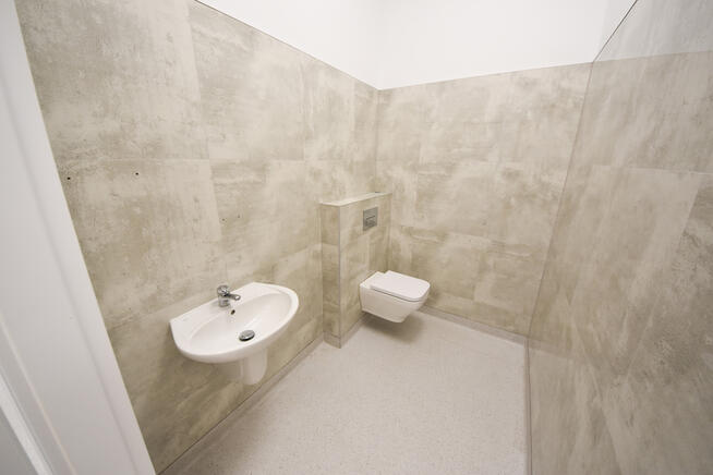 Lokal 98.5m2-idealny na gabinet/biuro