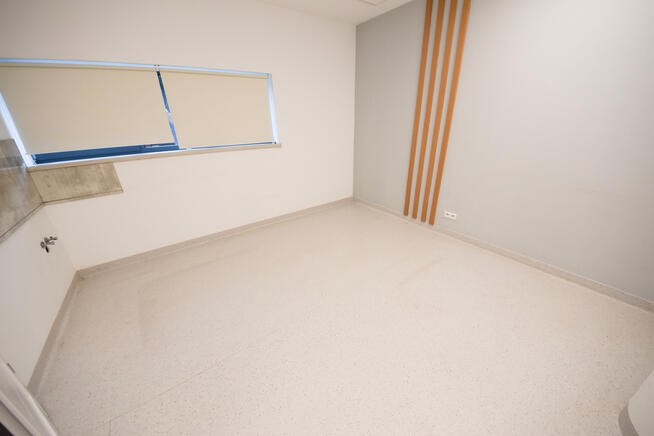 Lokal 98.5m2-idealny na gabinet/biuro