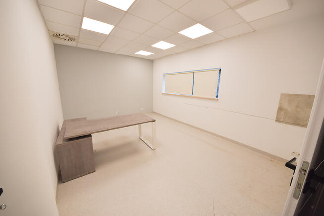 Lokal 98.5m2-idealny na gabinet/biuro