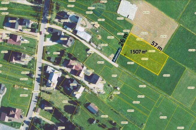 Działka budowlana z widokiem na góry w Bustryku