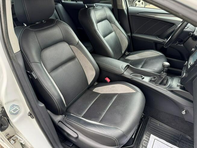 Toyota Avensis Pisemna Gwarancja 12 miesięcy