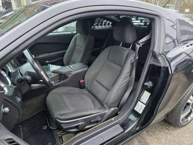 Ford Mustang 3.7 Benzyna V6 305 KM, Manual, Led, Xenon, Spoiler, Klimatyzacja,