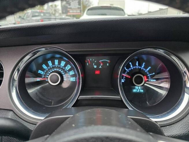 Ford Mustang 3.7 Benzyna V6 305 KM, Manual, Led, Xenon, Spoiler, Klimatyzacja,