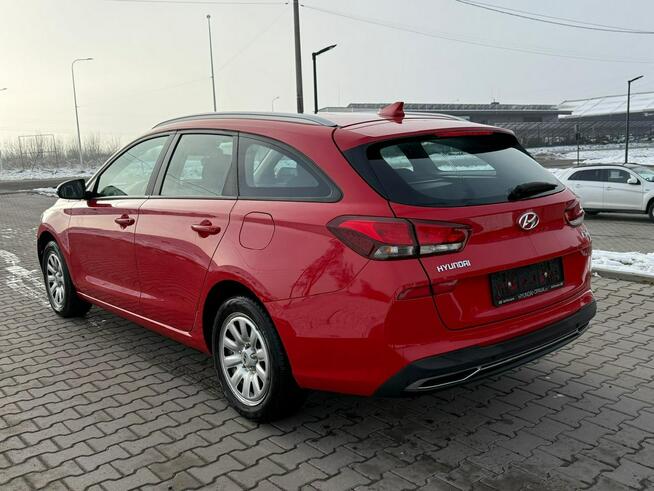 Hyundai i30 Comfort*Kamera*Parktronic*LineAssist*NiskiPrzebieg*Zadbany*Serwisowany