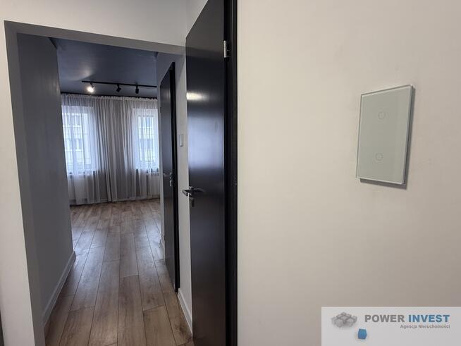 Dwa pokoje, pierwsze piętro, balkon, piwnica, park