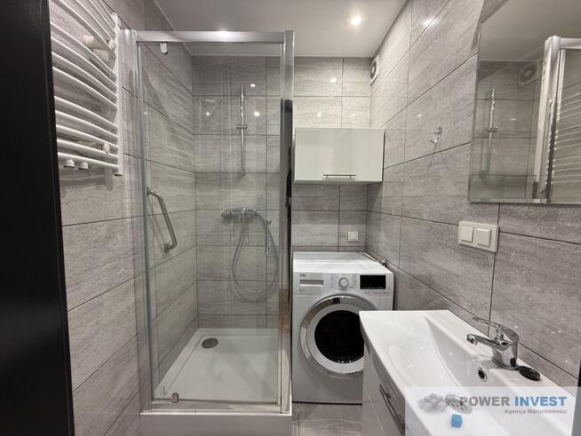 Dwa pokoje, pierwsze piętro, balkon, piwnica, park