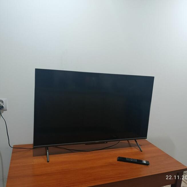 TV PHILIPS 43LED-UHD AMBILIGHT gwarancja do grudnia 2026