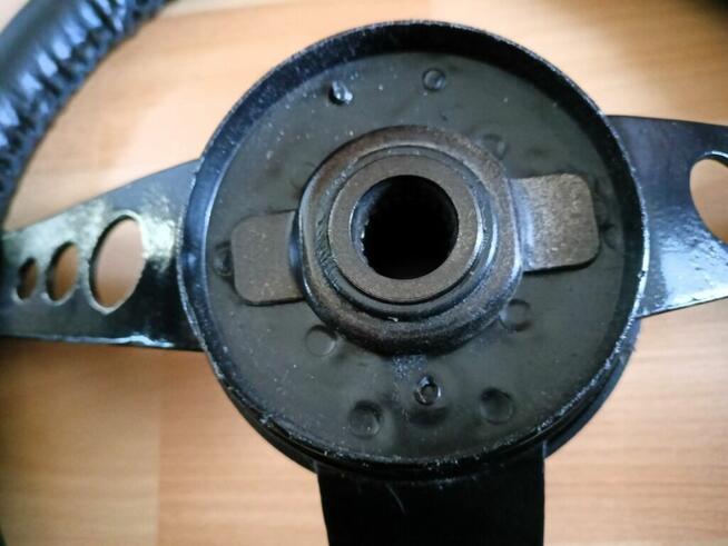 Kierownica ODNOWIONA Monte Carlo Fiat 126p, 125p Polonez Itp