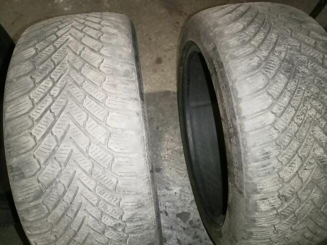 Opony zimowe 225-45R17 dobry stan