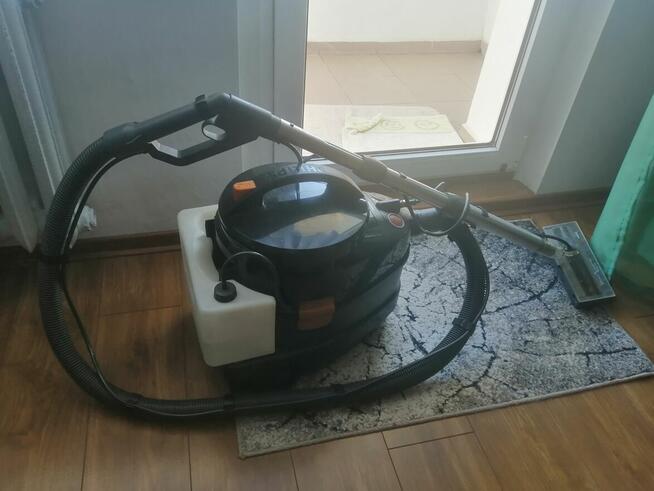 Odkurzacz piorący Philips FC 6840 series