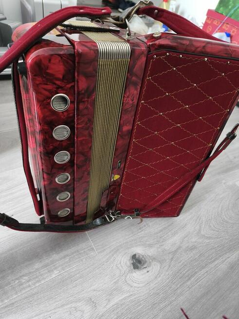 Sprzedam akordeon HORH 120 basów