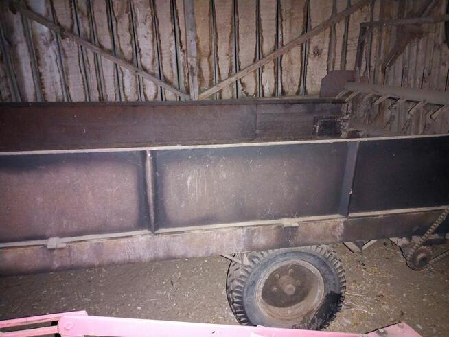 Sprzedam rozrzutnik. Cena do Uzgodnienia. Kontakt tel.