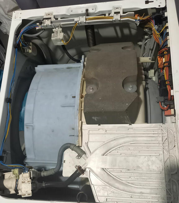 Siemens IQ500 WM14q371EX WCM62 1400/min uszkodzony bęben