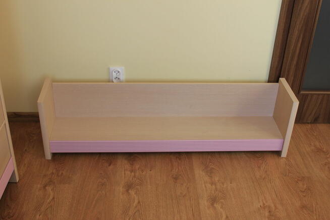 Zestaw mebli do pokoju młodzieżowego