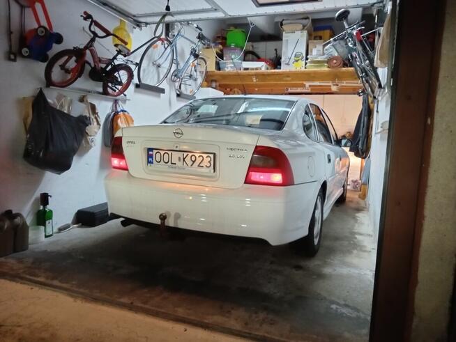 Opel Vectra B 1.8, benzyna, 115 KM