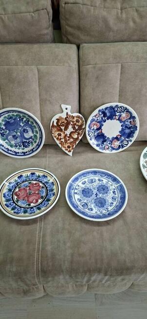 Talerze ręcznie malowane do powieszenia na ścianie